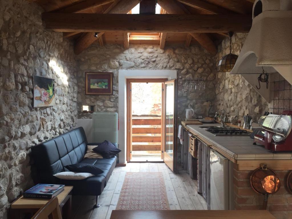 Vila Il Rustico Di Peri Exteriér fotografie